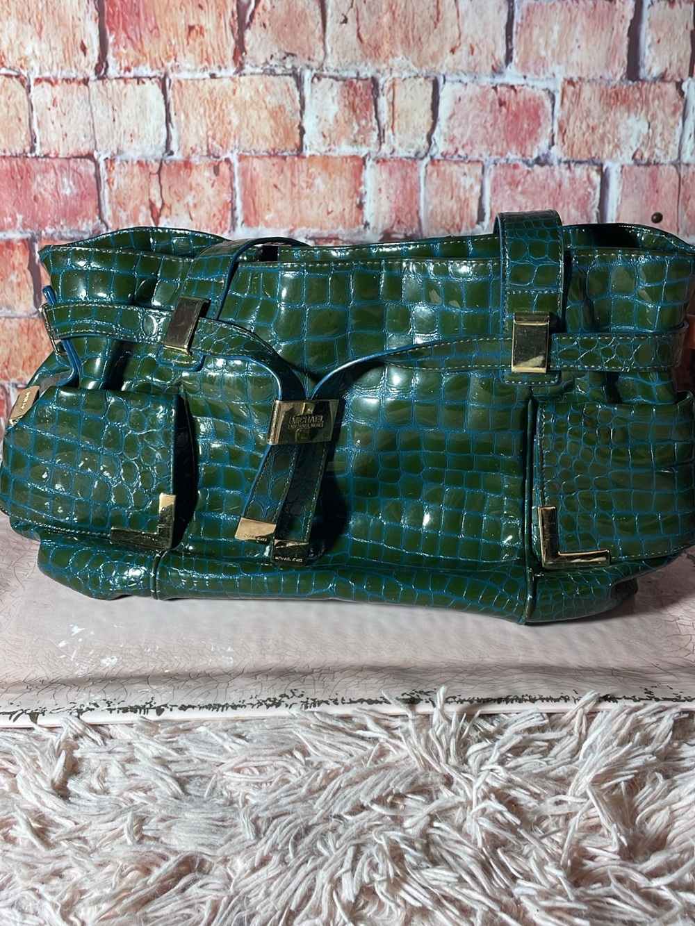 Michael Kors Green Croc-Embossed Patent Leather Shoulder Bag - Unbranded